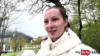 Gorąca nastolatek Amatorskie publiczne obciąganie dla nieznajomego