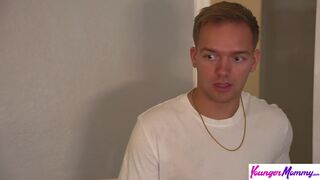 Kenzie Love patrzy, jak jej pasierb pieprzy cipkę dziewicy - ścisła rada matki