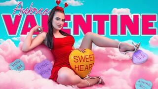 Pussy w świetle reflektorów: Aubree Valentine lubi krzyczeć na Donnie Rock z palcami do granicy