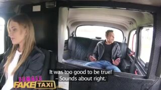 Młody facet kurwa Angel Piaff mokry golenie cipki w fałszywe taksówki