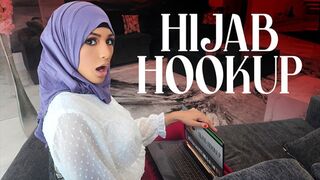 Nina Nieves jest arabską nastolatką marzącą o amerykańskiej królowej balu