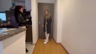 Robię lesbijskie pragnienia dziewczyny obok z wdzięczności