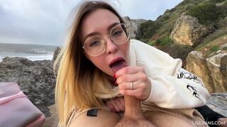 Dwie gorące 18-letnia blondynka nastolatek fucked na plaży