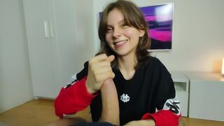 Nastolatek amator suka szalony twarzy-to-twarzy wybór - gorące usta spritzing i zabawy z dupy!