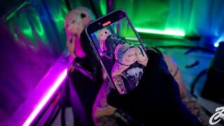 Endless spritzing - wybór jelit i bukkake w stylu cyberpunk, czary i hentai
