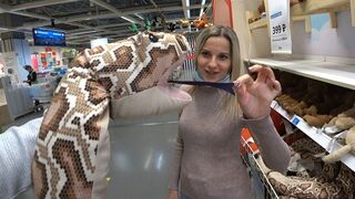 Letty czarny pieprzy się dziko w miejscu publicznym z monster pub 2