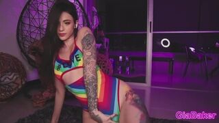 Gorący taniec Gia _ baker i dzika masturbacja na kamerze