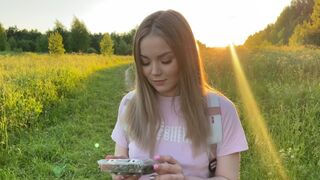 Świeża żona zdradzała męża z lasem w każdej dziurze