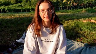 Teen Buthole zamknąć! Ciasny tyłek, ogromne wskazówki cipki