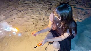 Gorące Amatorskie Kurwa w gorącej kąpieli na plaży - dziki Kurwa i lizanie ciała bez limitu