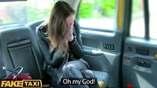 Twój mąż poprosił mnie, żebym uprawiał seks z jego żoną jako prezent - Fałszywa Taxi Adventure