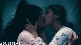 TRUE LESBIAN - jak mormoni liżą się nawzajem