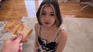 Cutie Kim uprawia seks za pieniądze