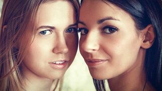 Sophia Laure i Violette Pink Hot Lesbian Weekend